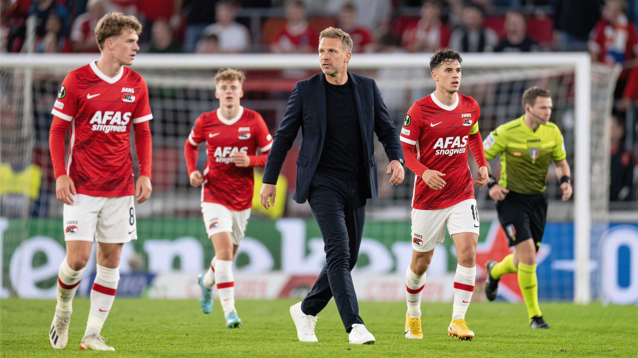 斯洛特挑战克洛普转会铁律,实现德国名帅未触及之举 作为荷甲力量迅速崛起的新锐代表,阿内·斯诺特别树一