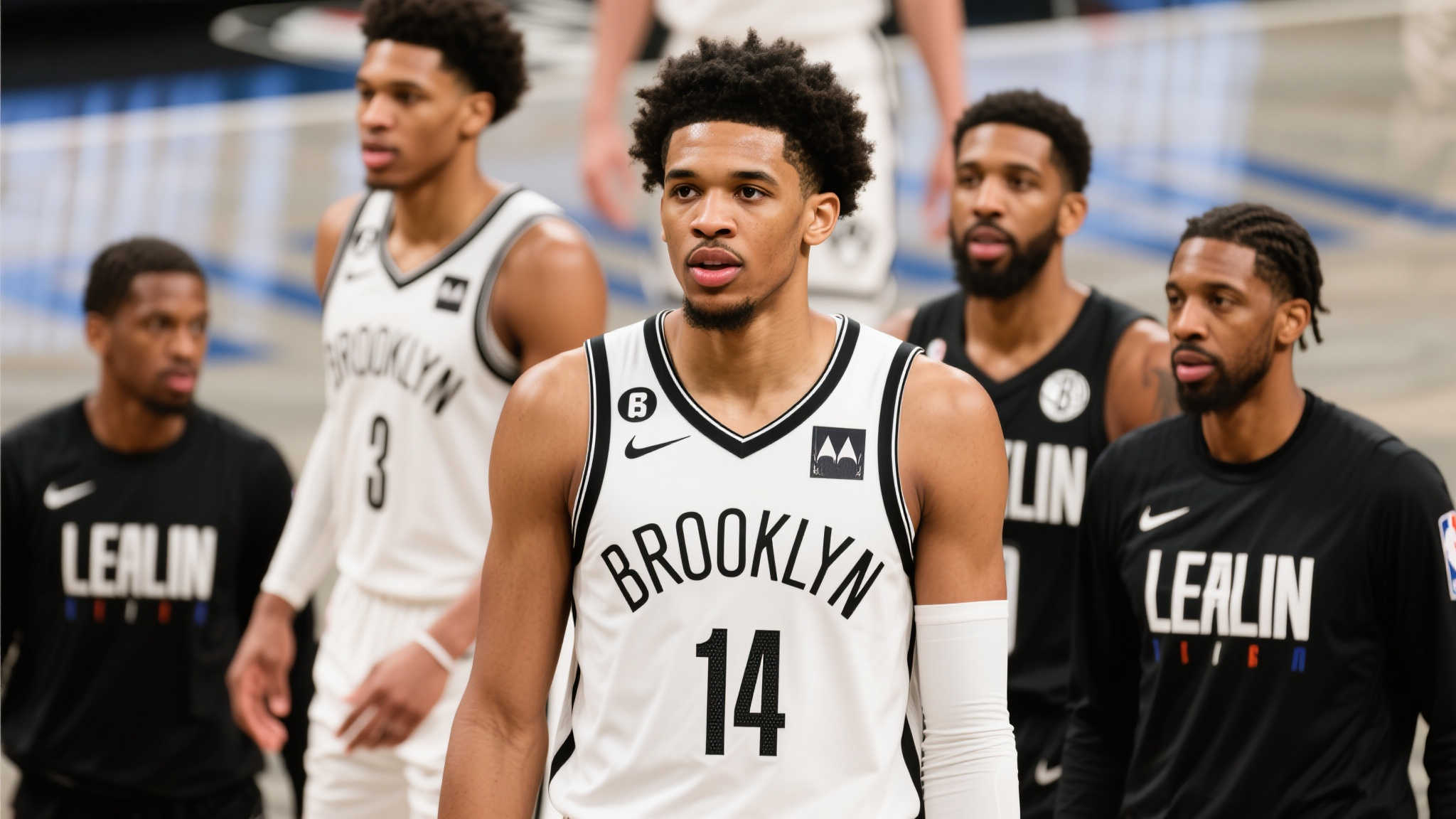 尽管拥有年轻核心达柳斯·加兰、埃文·莫布里等新星，